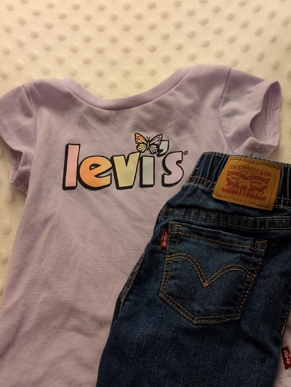 Levi's Girls Pastel Logo Tee with Jeans, 18m